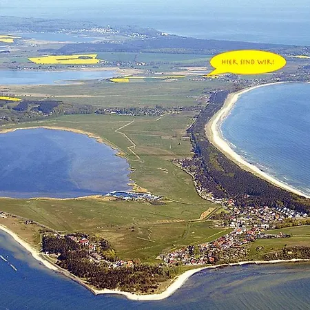 & Zur Linde Hotel Middelhagen