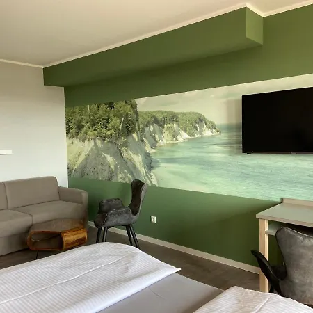 & Zur Linde Hotel 3*