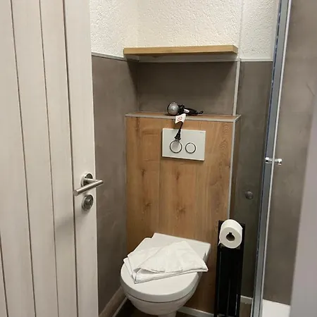Hotell & Zur Linde Middelhagen