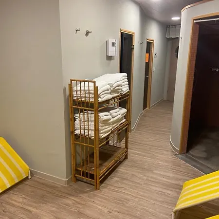 & Zur Linde Hotell Middelhagen