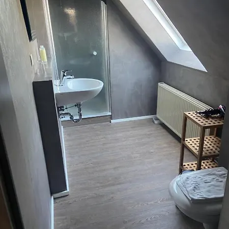 & Zur Linde Hotel 3*