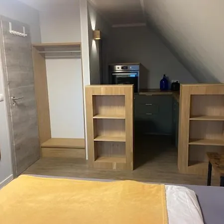 & Zur Linde Middelhagen