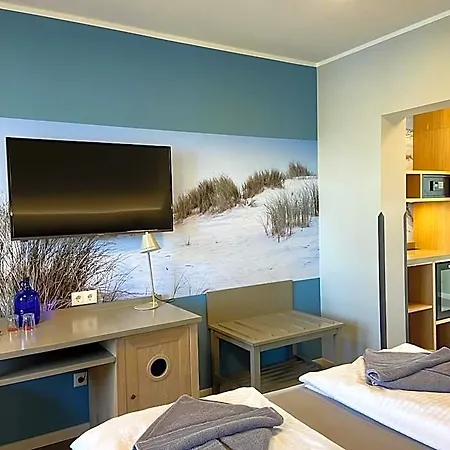 & Zur Linde Hotell Middelhagen