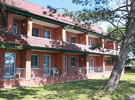 & Zur Linde Hotel