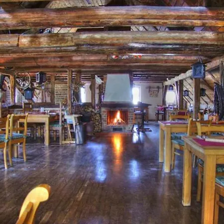 & Zur Linde Middelhagen