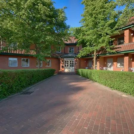 Hotel & Zur Linde Middelhagen